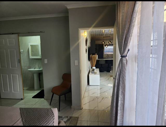 3 BEDROOM TOWNHOUSE FOR SALE IN GLEN MARAIS